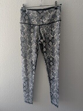 Victoria's Secret Sport Knockout High Rise Leggings Grey Snakeskin Python Print